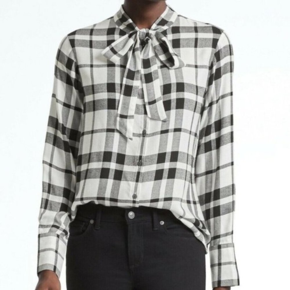 Banana Republic Dillon Tie Neck Flannel Shirt